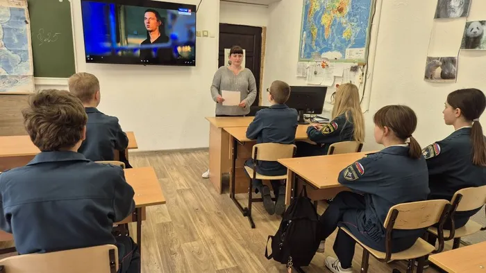 СБ 12 Фото 1 Информационный час Будь бдителен с Кинопоказом документального фильма Игры с огнем
