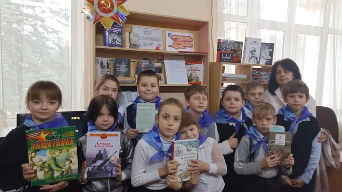 СБ 10 Паспорт Слава героям, тебя,Ленинград, отстоявшим 1