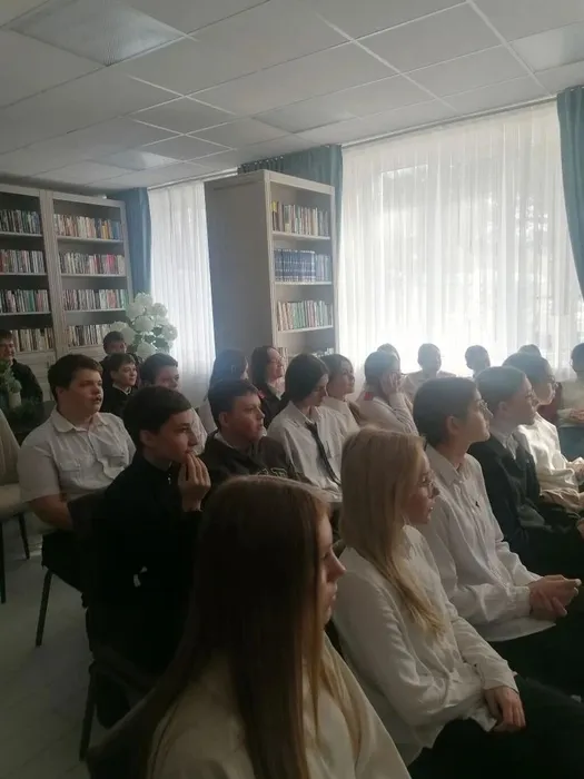 СБ.14, Герои живут рядом