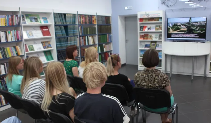 ЦБ МИНУТА МОЛЧАНИЯ В ДЕНЬ ПАМЯТИ И СКОРБИ (2)