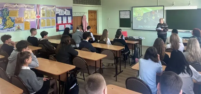 СБ № 4 Патриотический час Наши герои - щит нашей Родины (2)